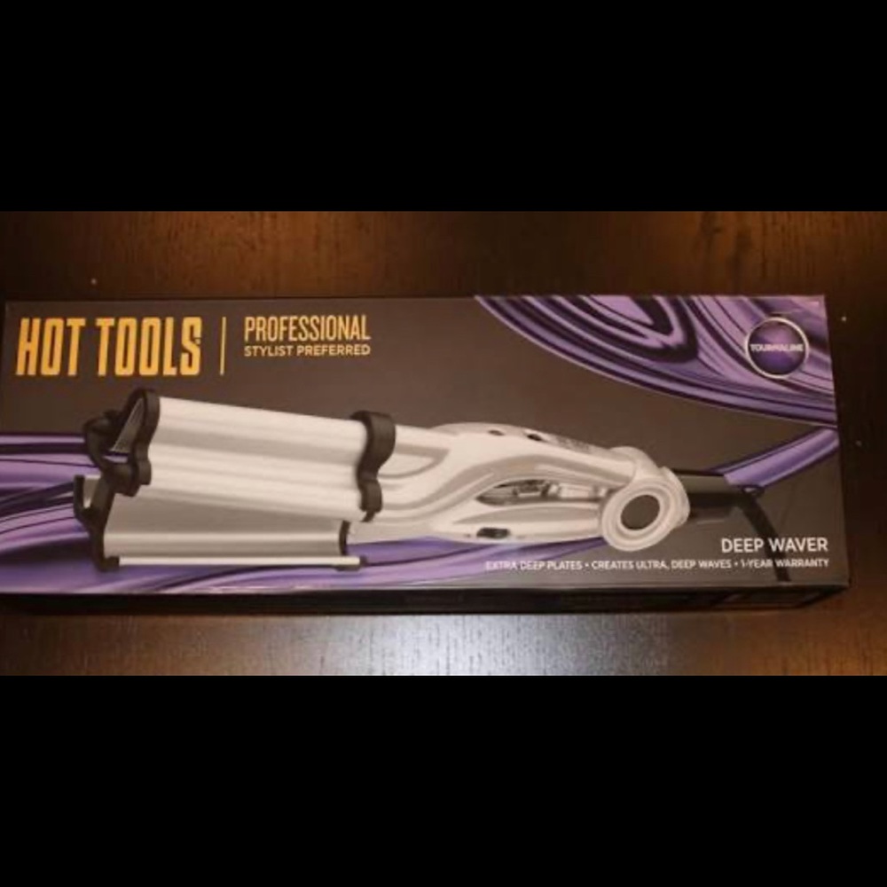 Brand New Never Used Hot Tools Deep Waver- in box